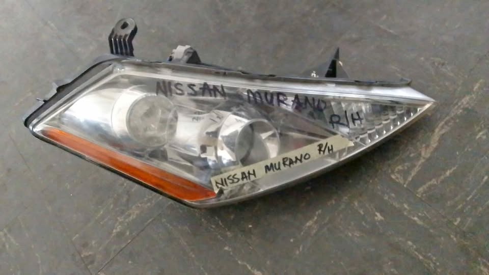 Nissan Murano headlight - Private Seller Nissan Murano headlight - Private Seller