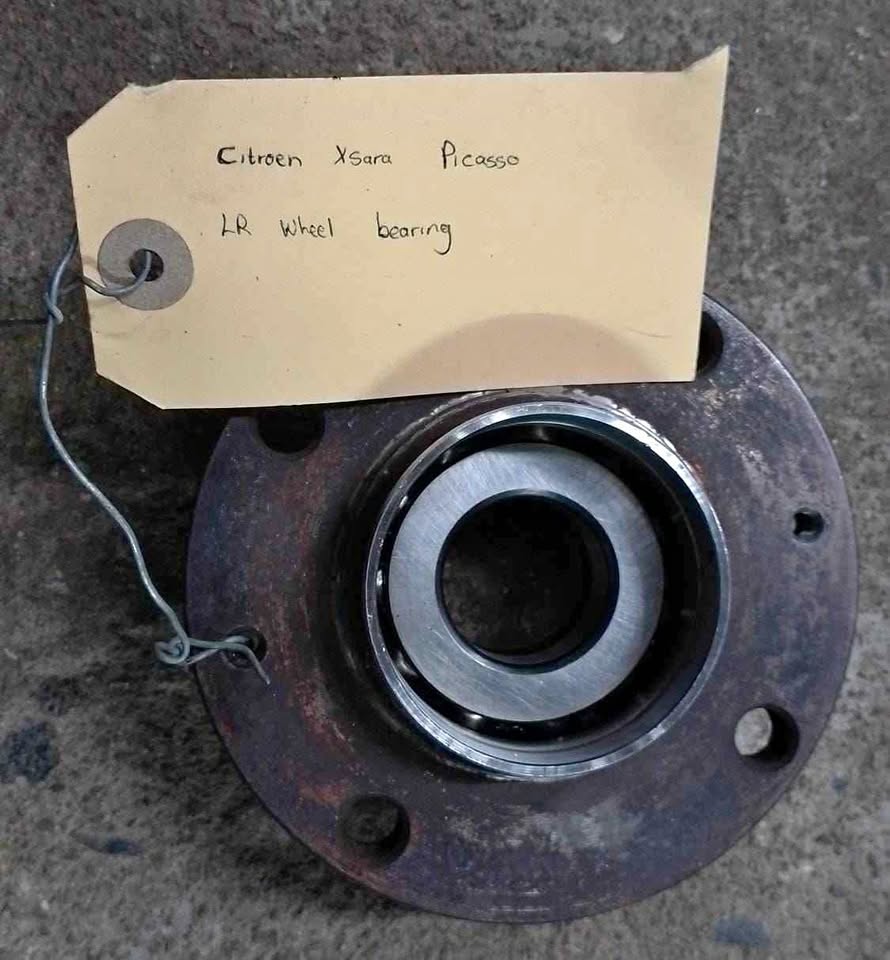 Citroen Xsara Picasso LR wheel bearing