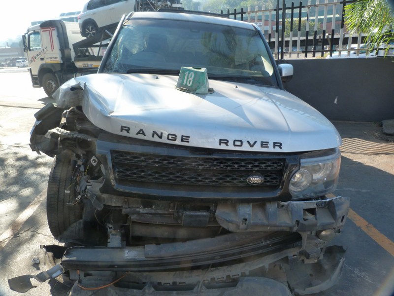 Land Rover Range Rover Sport 3.0 D HSE Luxury AT Grey - 2011 STRIPPING FOR SPARE - Private Seller Land Rover Range Rover Sport 3.0 D HSE Luxury AT Grey - 2011 STRIPPING FOR SPARE - Private Seller