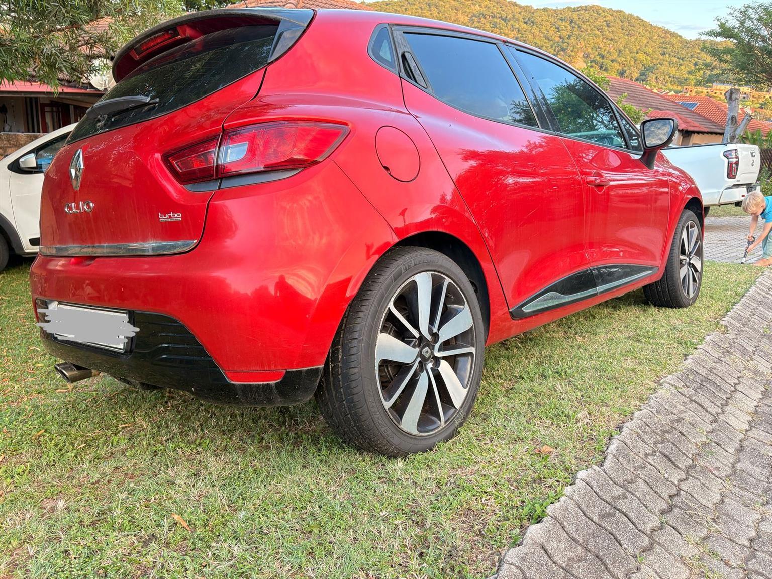 Renault Clio, 2013 Model for sale