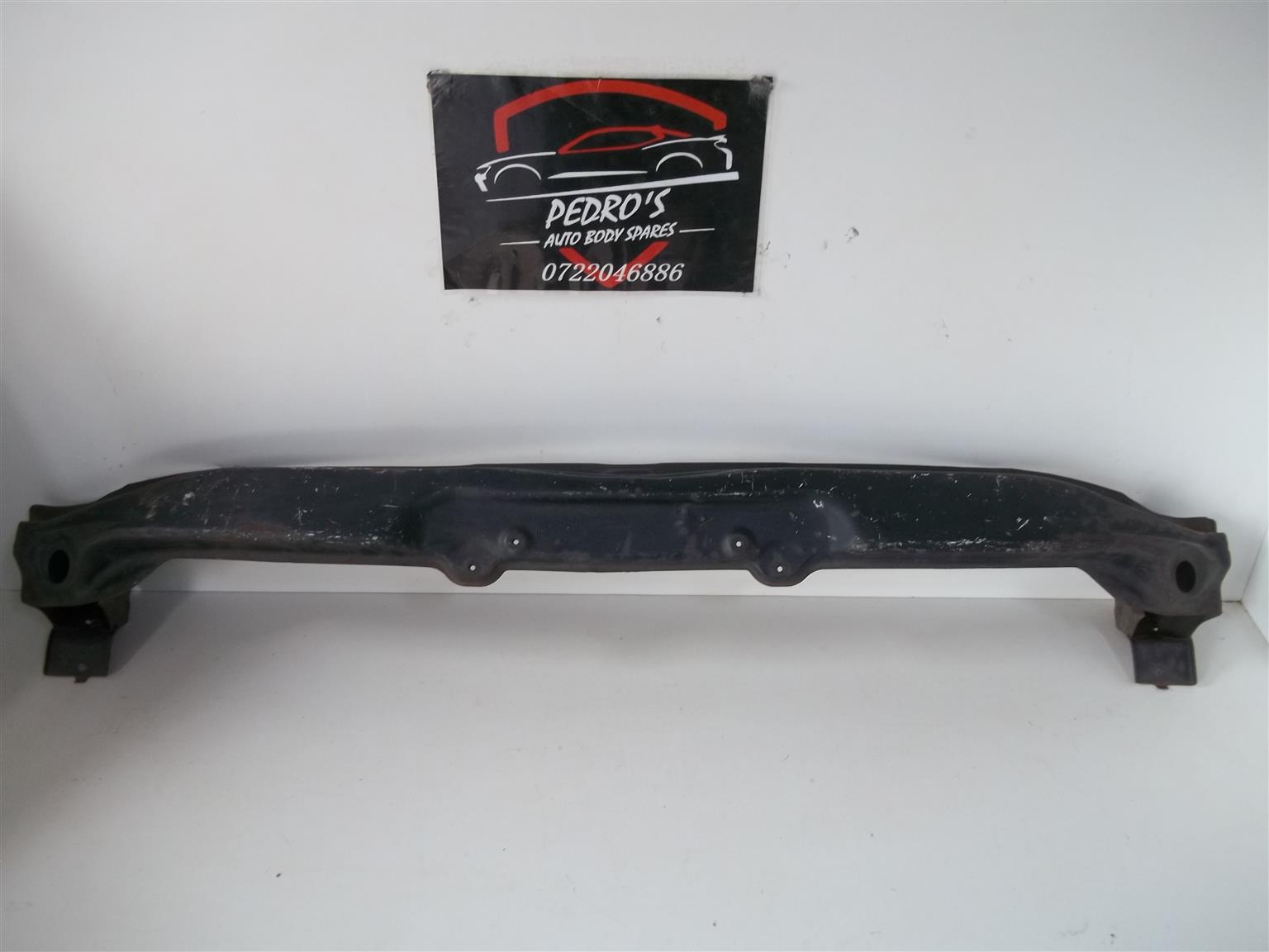 Mitsubishi Triton L200 front bumper stiffener - Private Seller Mitsubishi Triton L200 front bumper stiffener - Private Seller