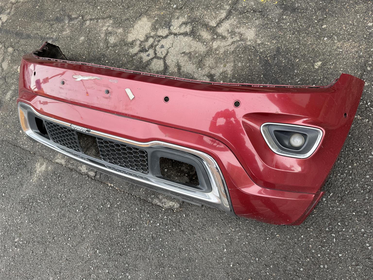Grand Jeep Cherokee Front Bumper - Private Seller Grand Jeep Cherokee Front Bumper - Private Seller