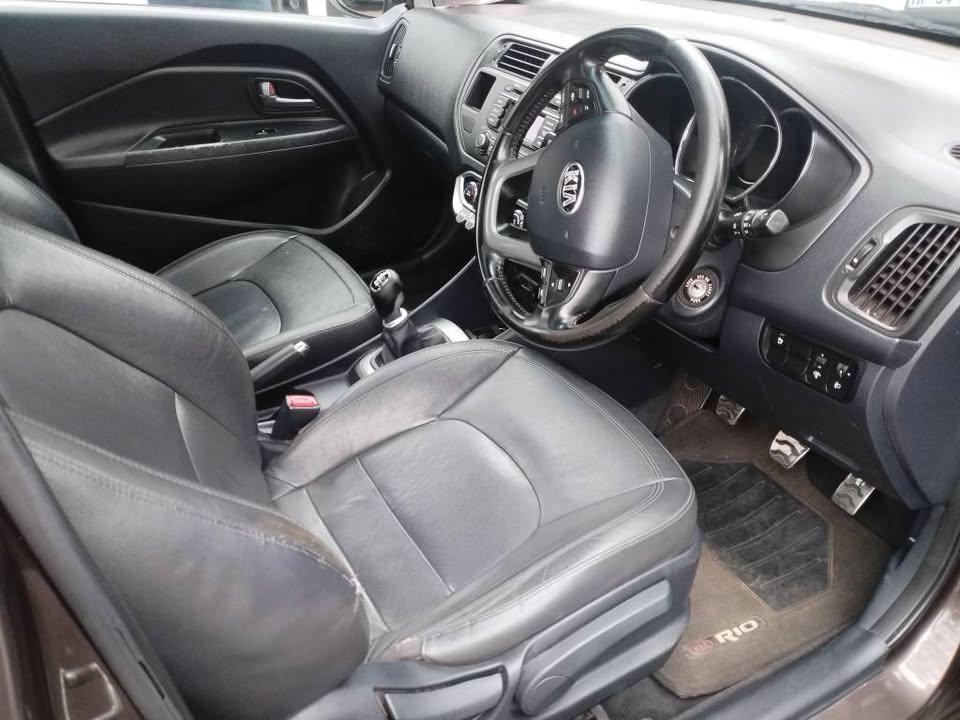 2015 KIA RIO 1.4TEC MANUAL