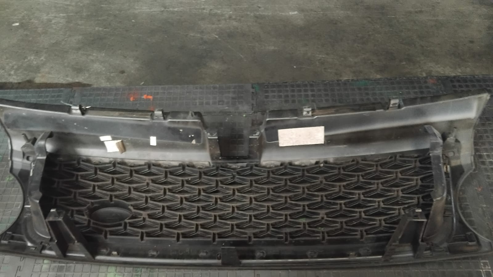 2012 Range Rover Sport HsE Luxury Grille for sale - Private Seller 2012 Range Rover Sport HsE Luxury Grille for sale - Private Seller