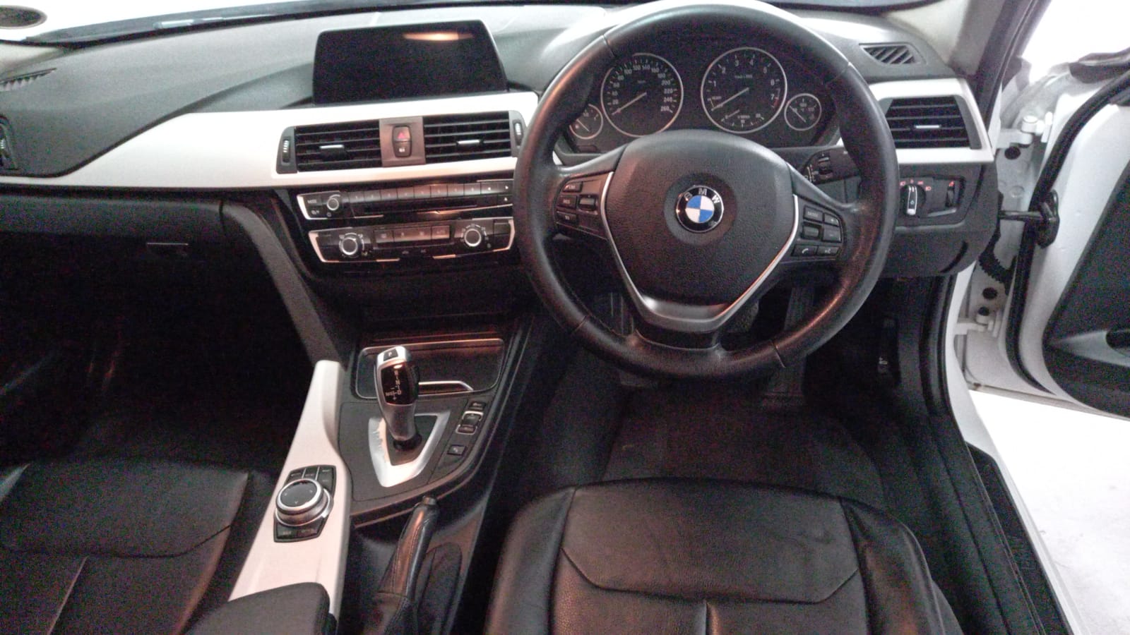 2018 BMW 3 Series 318i Auto