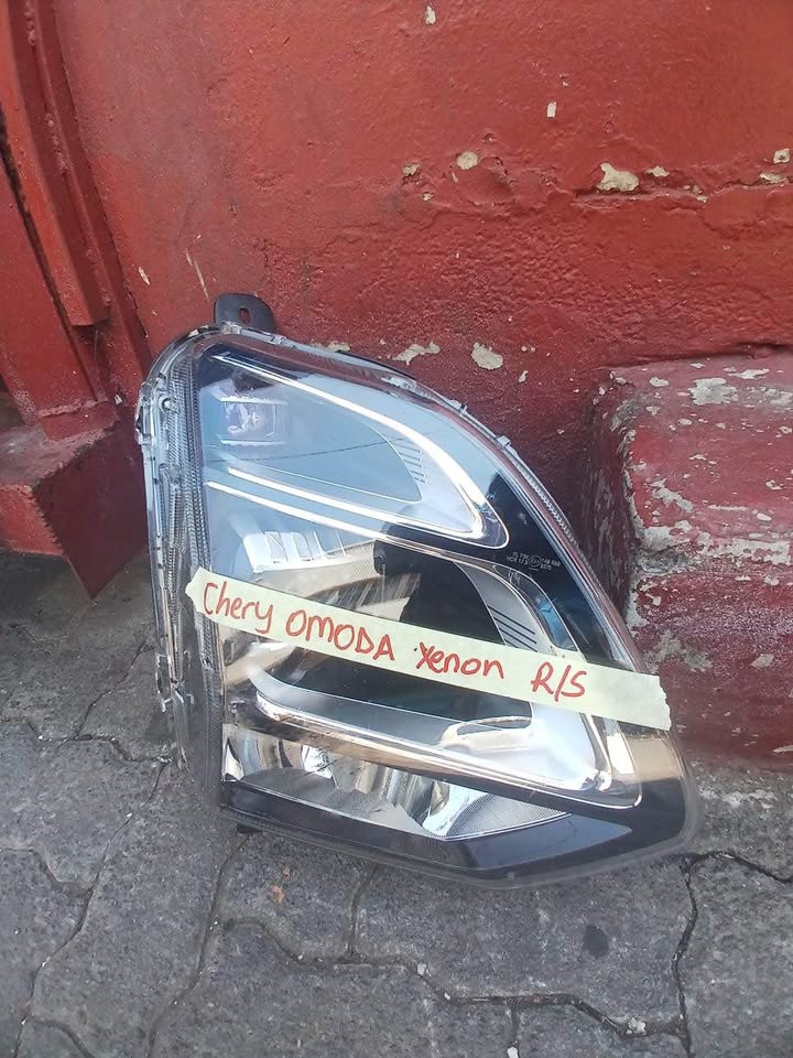 Cherry Omoda Xenon headlight Right side - Private Seller Cherry Omoda Xenon headlight Right side - Private Seller