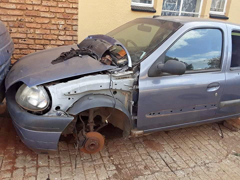 Renault Clio 1 spares - Private Seller Renault Clio 1 spares - Private Seller