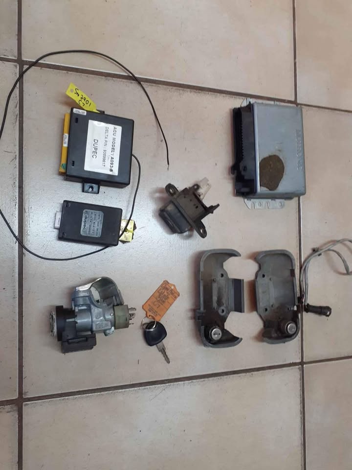 1997 opel Astra lockset available Call or whatsapp  Carl @Circle 7 used parts - Private Seller