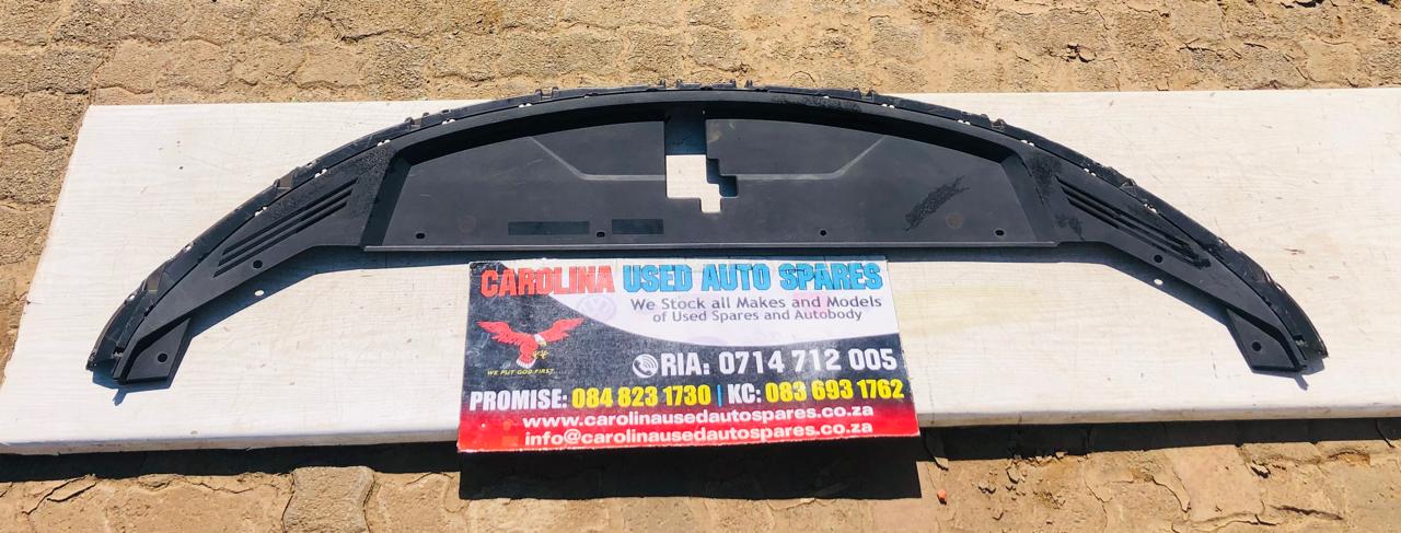 Kia Sorento cradle cover (2020) - Private Seller Kia Sorento cradle cover (2020) - Private Seller