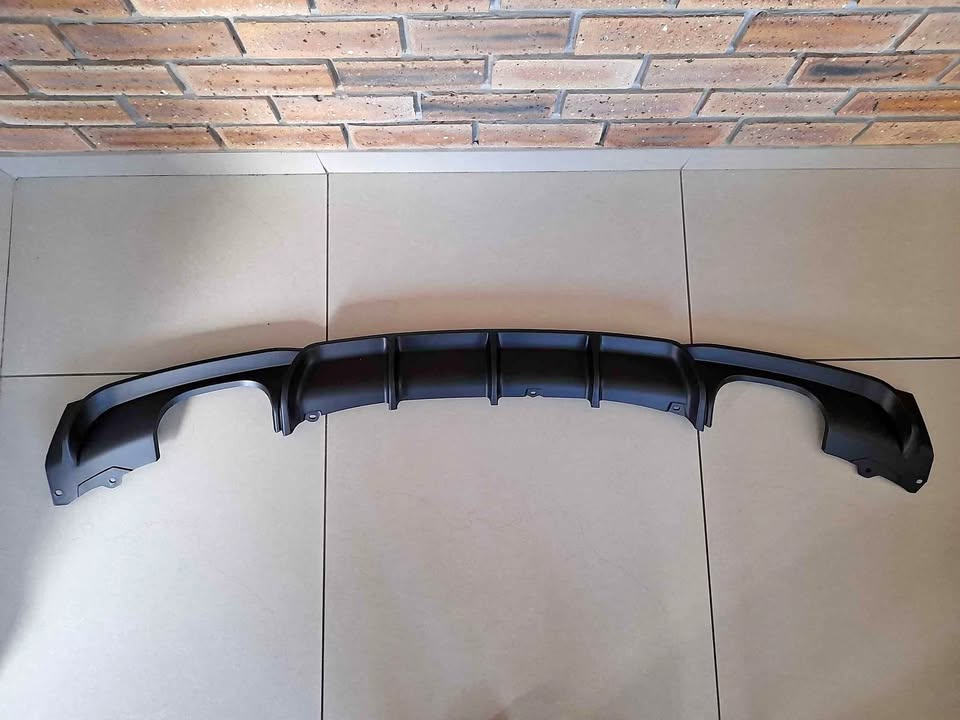 BMW F30 M STYLE BRAND NEW DUAL EXIT PLASTIC REAR BUMPER DIFFUSER FOR SALE