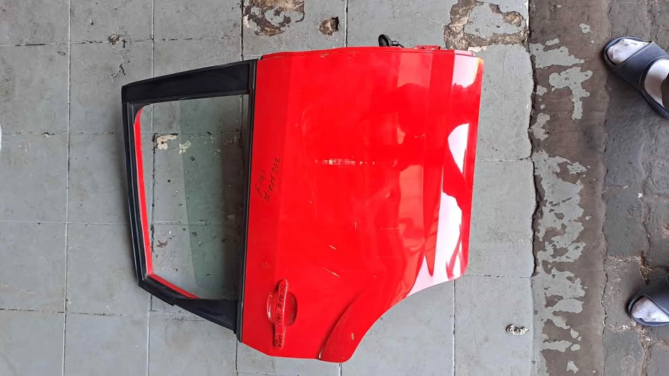Door shell Ford Figo 10-15 - Private Seller Door shell Ford Figo 10-15 - Private Seller