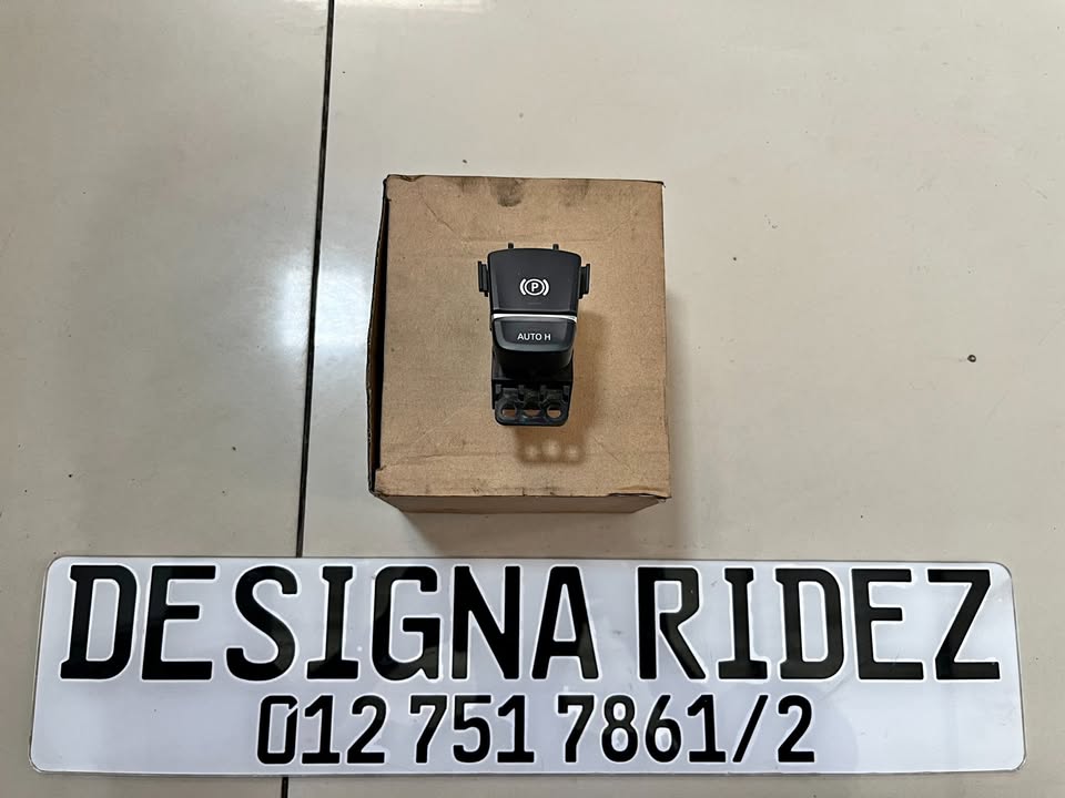 BMW F97 X3M/F90/G01/G02/G30/G31 PARKING BRAKE SWITCH WITH AUTO HOLD AVAILABLE. - Private Seller BMW F97 X3M/F90/G01/G02/G30/G31 PARKING BRAKE SWITCH WITH AUTO HOLD AVAILABLE. - Private Seller