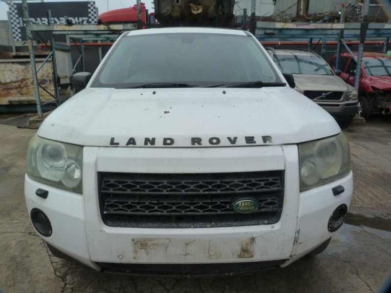 Land Rover Freelander 2 3.2 AT White - 2007 SPARESBOYZ STRIPPING FOR SPARES - Private Seller Land Rover Freelander 2 3.2 AT White - 2007 SPARESBOYZ STRIPPING FOR SPARES - Private Seller