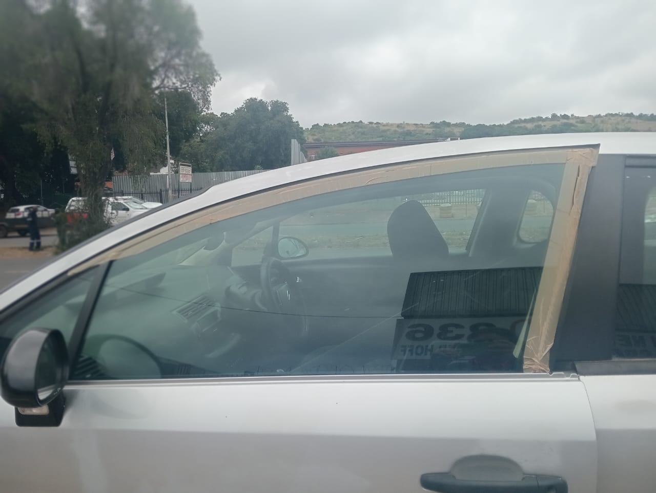 2008 Citroen C4 Left Front Window Used For Sale - Private Seller 2008 Citroen C4 Left Front Window Used For Sale - Private Seller