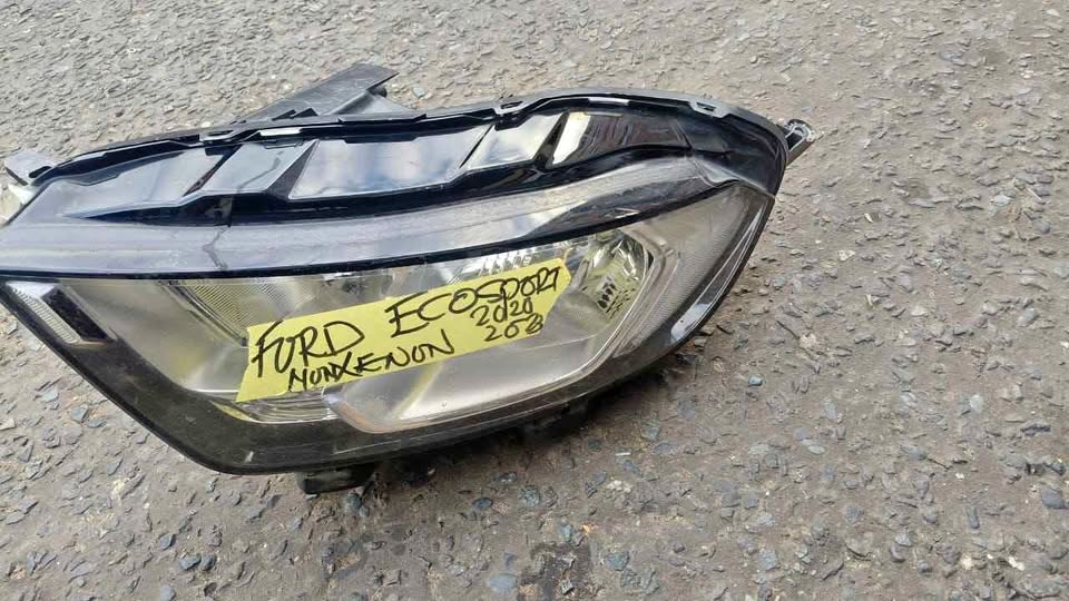 Ford Ecosport headlight Xenon 2020 / 2023 - Private Seller Ford Ecosport headlight Xenon 2020 / 2023 - Private Seller
