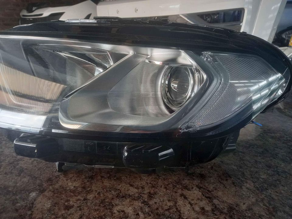 2018 Ford exosport left headlight for sale - Private Seller 2018 Ford exosport left headlight for sale - Private Seller
