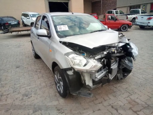 2014 DATSUN GO STRIPPING FOR SPARES