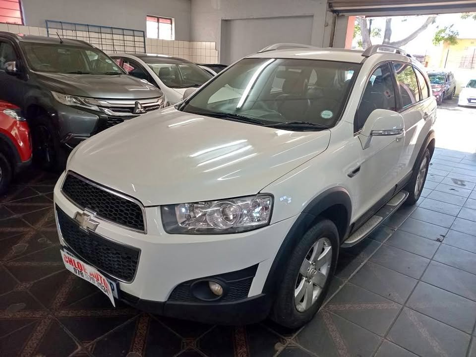 2012 Chevrolet Captiva 2.4 Petrol, Automatic  7 Seater, White color  92000km