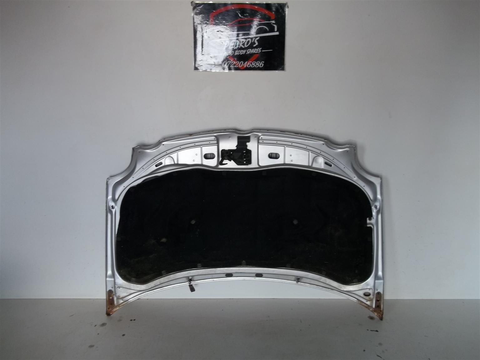 VW Polo 4 Bonnet - Private Seller VW Polo 4 Bonnet - Private Seller