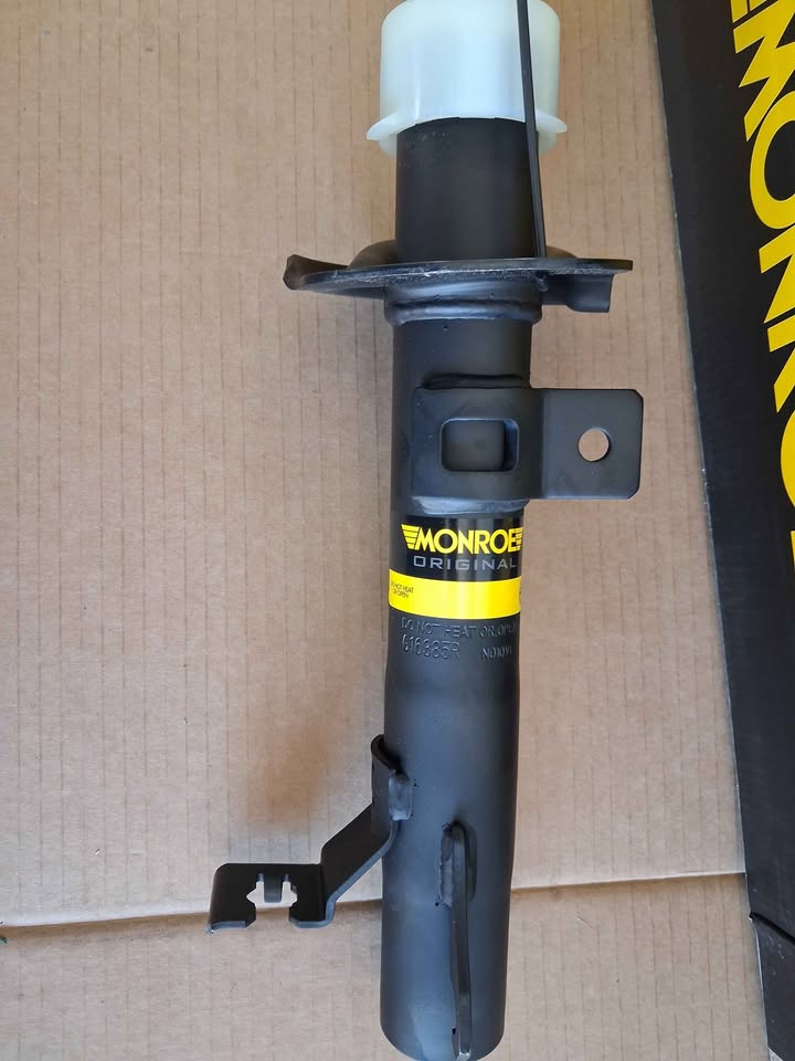 Ford Fiesta Right Front shock - Private Seller