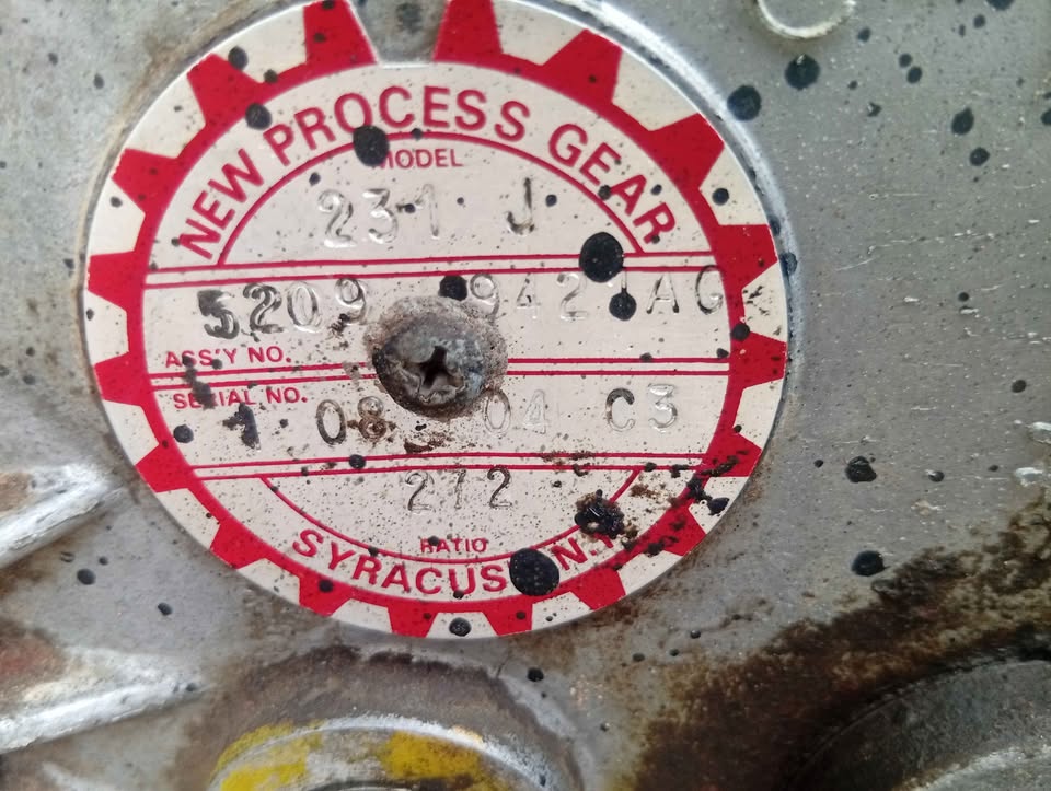 JEEP CHEROKEE LIBERTY 2.5L CRD 3.7L MANUAL gearbox  2002-2007 52099421AF C-1611 - Private Seller