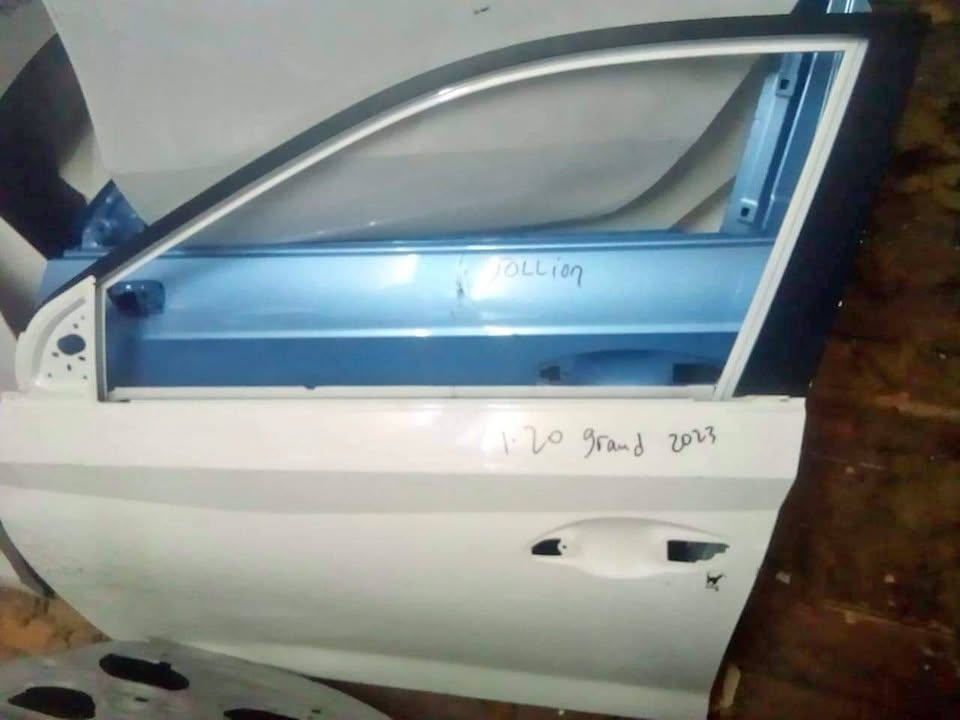 Hyundai i 20 grand 2023 left front door - Private Seller Hyundai i 20 grand 2023 left front door - Private Seller