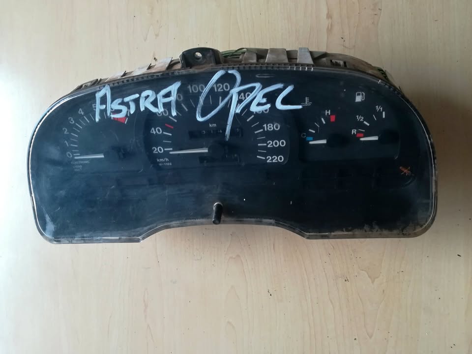 OPEL ASTRA CLUSTER - Private Seller OPEL ASTRA CLUSTER - Private Seller
