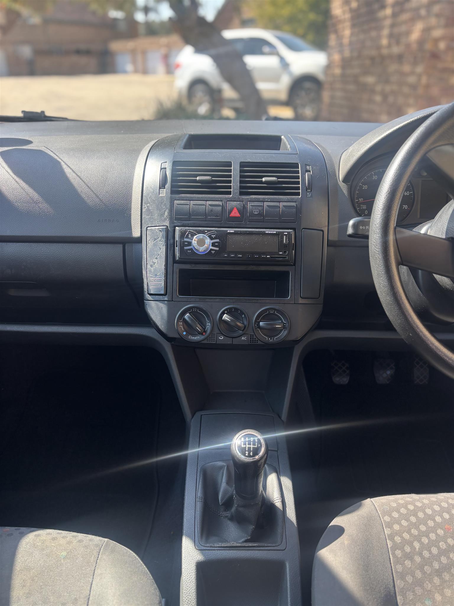 VW POLO FULL SERVICE HISTORY