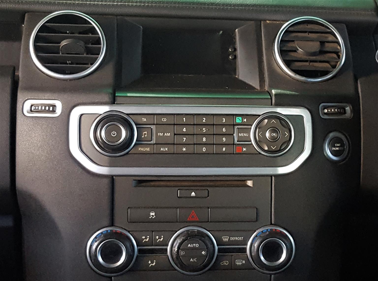 Land Rover Discovery 4 Radio for sale | AUTO EZI - Private Seller