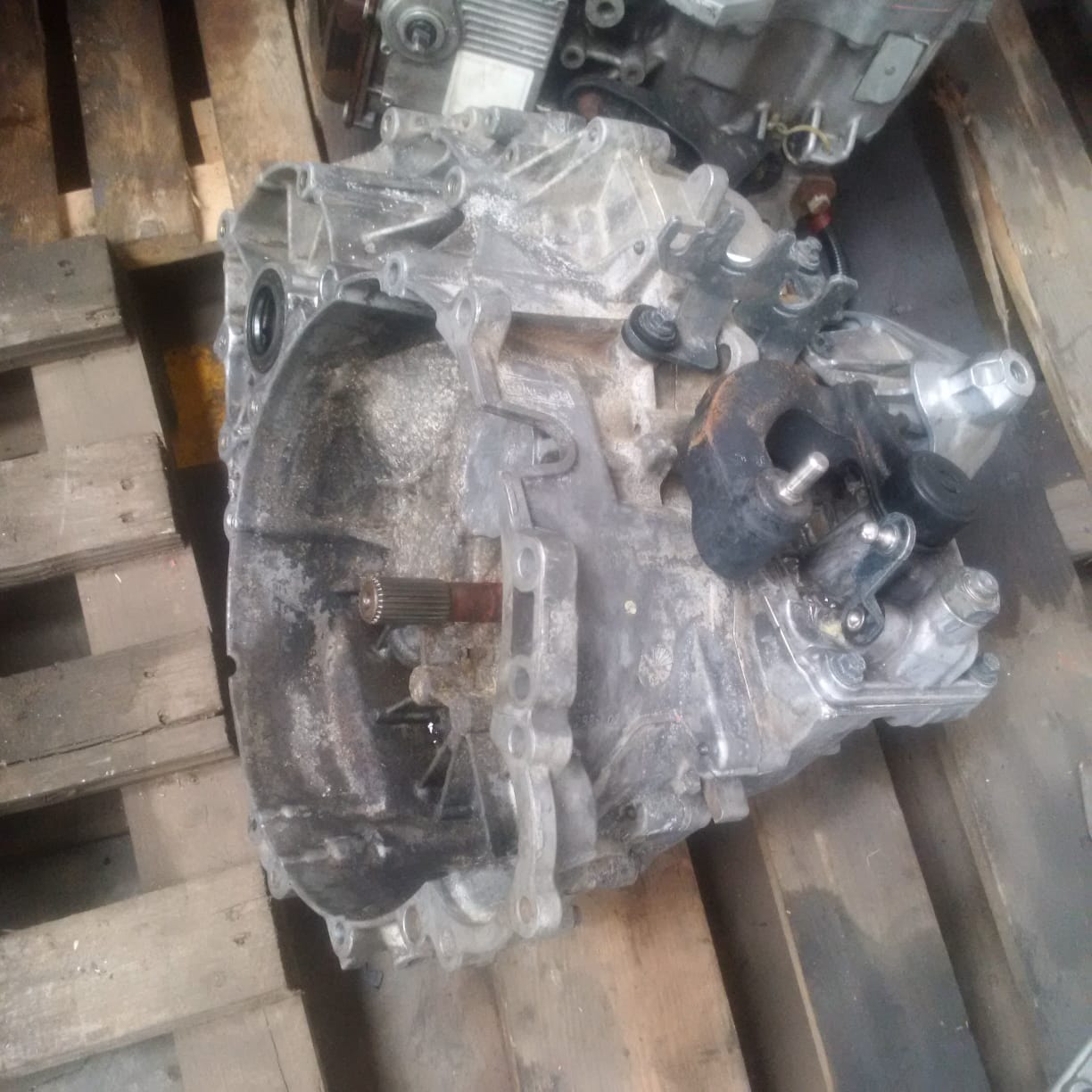 MANUAL GEARBOX VOLVO S40 2L FOR SALE (DELIVERY COUNTRY WIDE) - Private Seller MANUAL GEARBOX VOLVO S40 2L FOR SALE (DELIVERY COUNTRY WIDE) - Private Seller