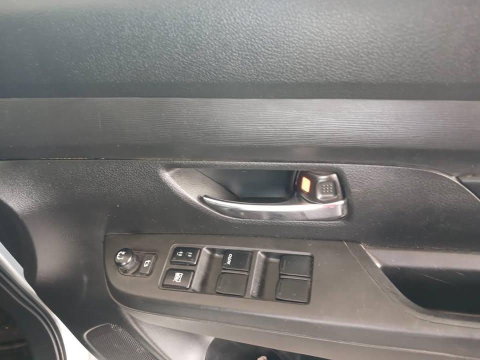 2023 Suzuki Ertiga GL 7-seater hatchback Manuel Transmission petrol 1.5 engine capacity