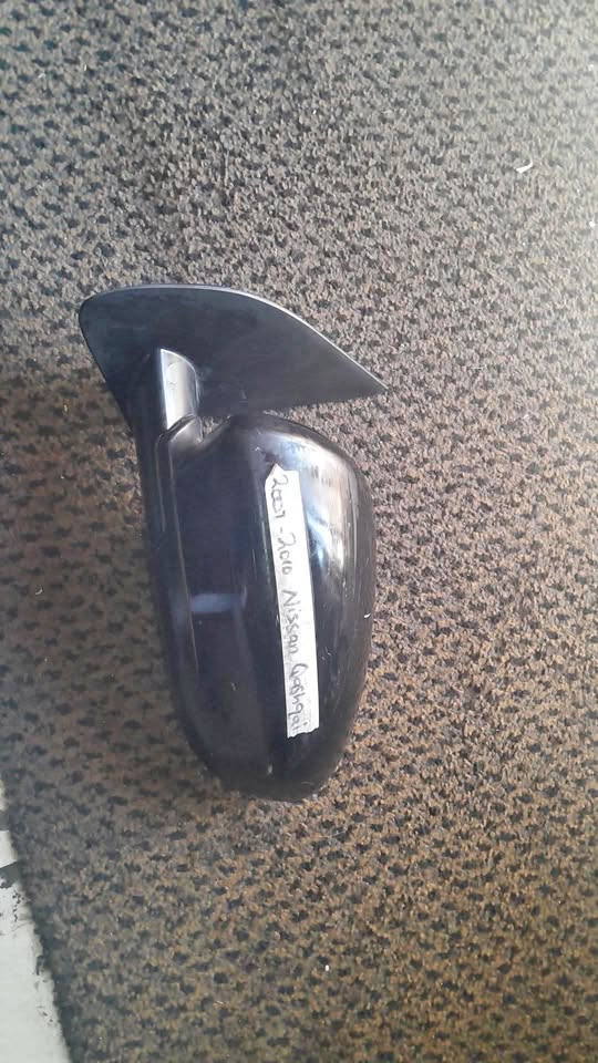 2007-2011 NISSAN QASHQAI LEFT SIDE MIRROR FOR SALE