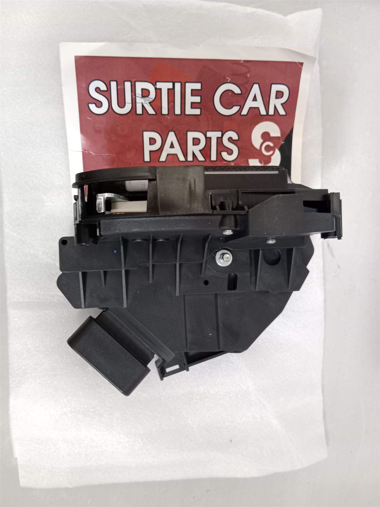 Ford Ranger electronic door locking mechanism for sale - Private Seller Ford Ranger electronic door locking mechanism for sale - Private Seller