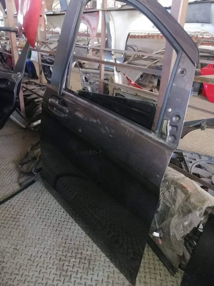 Merc w447 doors