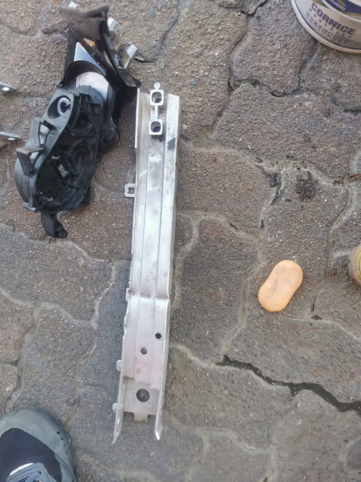 Adopter mounting bar bottom left F39 X2, F40, X1 F48 and Mini Cooper F54 - Private Seller Adopter mounting bar bottom left F39 X2, F40, X1 F48 and Mini Cooper F54 - Private Seller