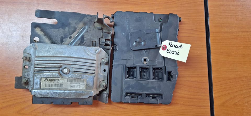 Renault scenic 2 1.6 lockset available - Private Seller Renault scenic 2 1.6 lockset available - Private Seller