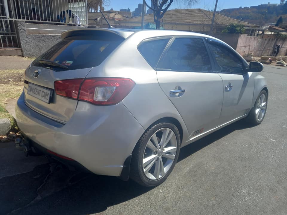 2012 KIA CERATO 1.4 ENGINE PETROL, AUTOMATIC, SILVER COLOR