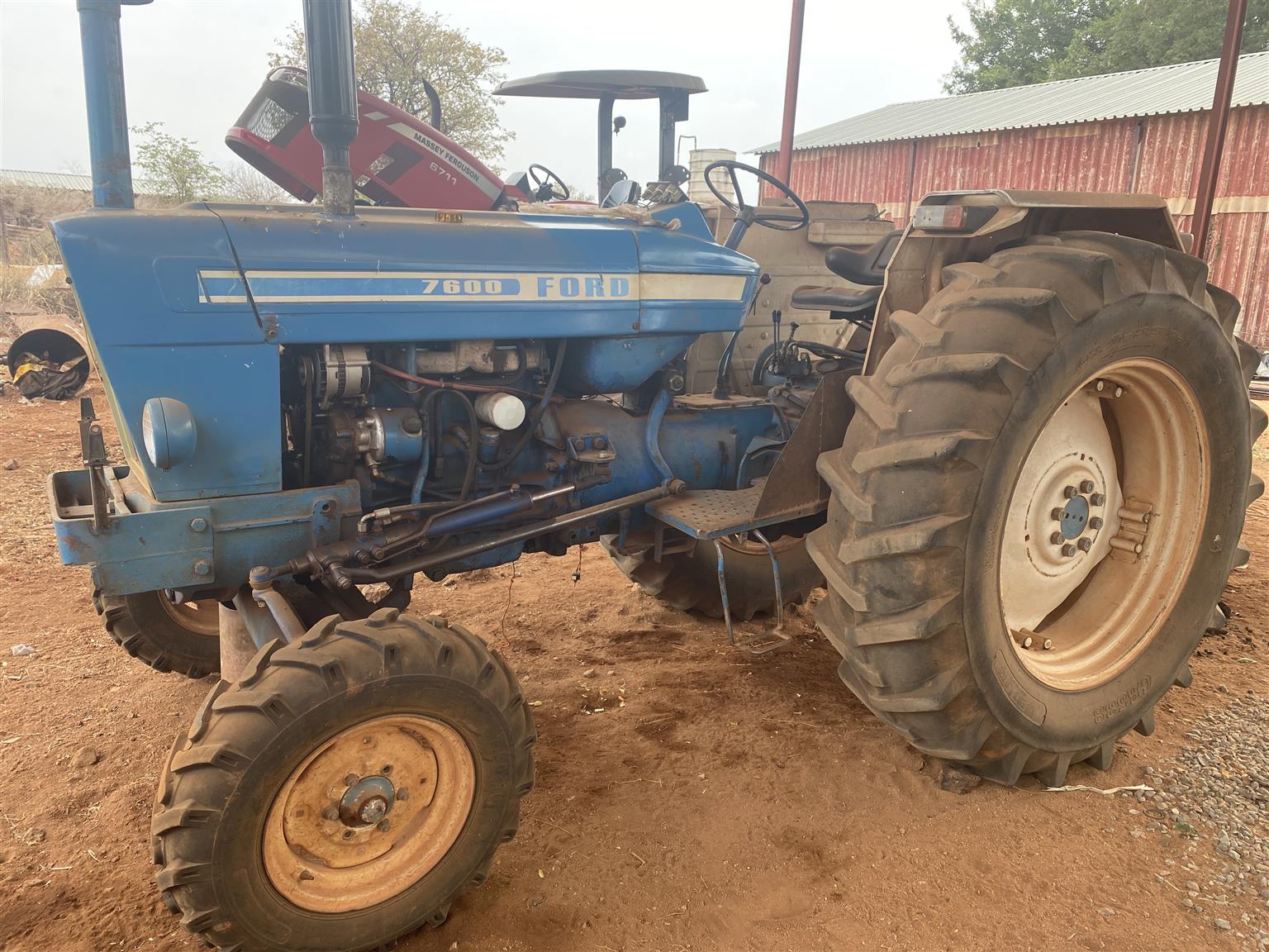 Ford 7600 tractor