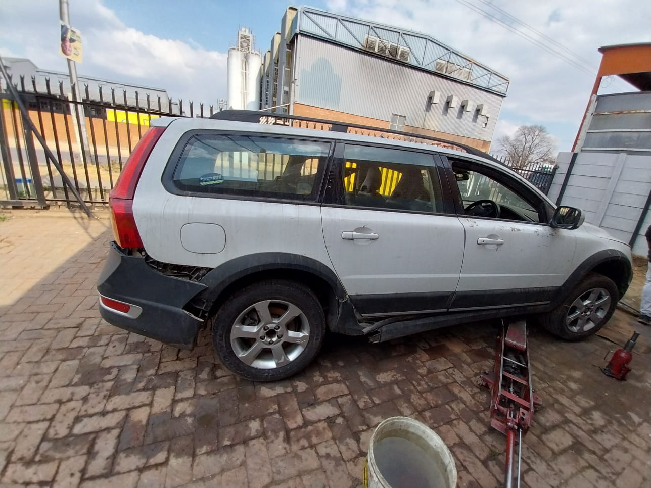 Volvo XC70 2010 Quality used spares for sale - Private Seller