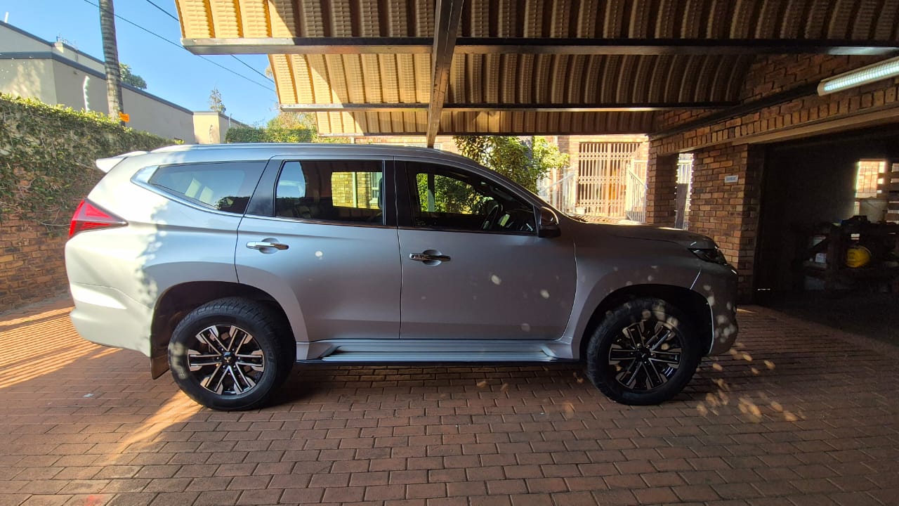 Mitsubishi Pajero sport, 2021 model, with a 2.4 Diesel engine.