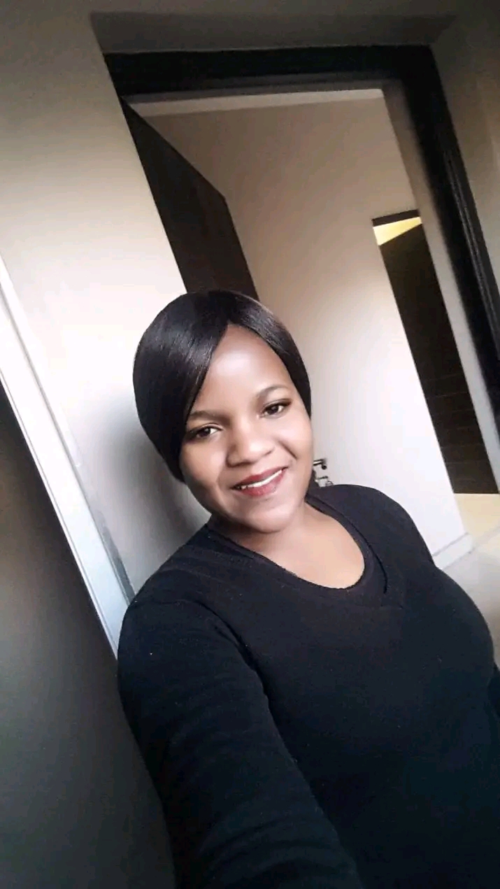 Hi i am Melinda Ncube am looking for job as a Domestic worker or Nanny ...