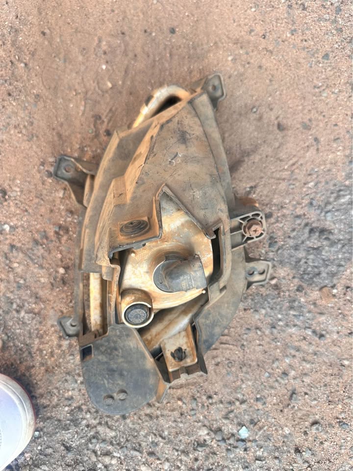 Fog Light Left Front Hyundai i10 (F5) Hatchback 1.1i 12V (G4HG5) (2011-12) - Private Seller Fog Light Left Front Hyundai i10 (F5) Hatchback 1.1i 12V (G4HG5) (2011-12) - Private Seller