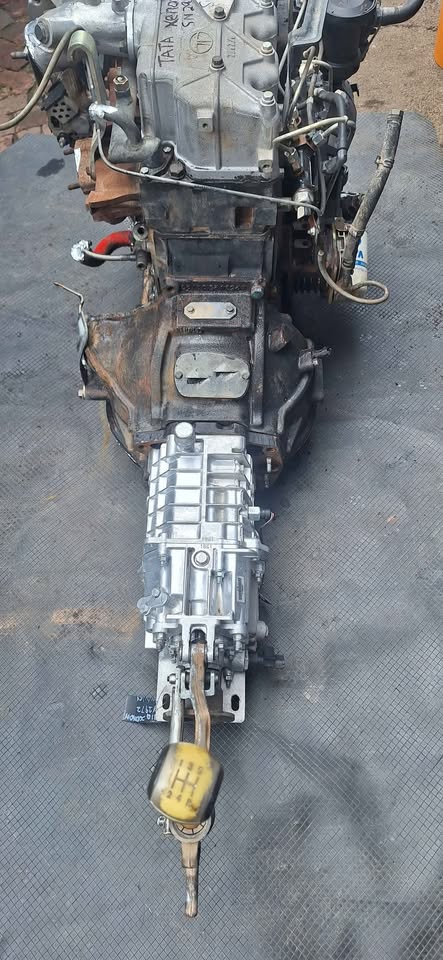 Tata xenon 3.0L decor complete engine and gearbox available