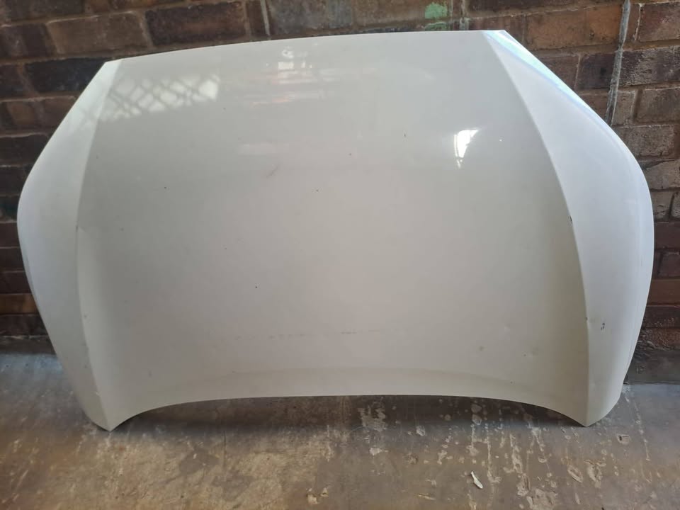 TOYOTA COROLLA CROSS BONNET - Private Seller TOYOTA COROLLA CROSS BONNET - Private Seller