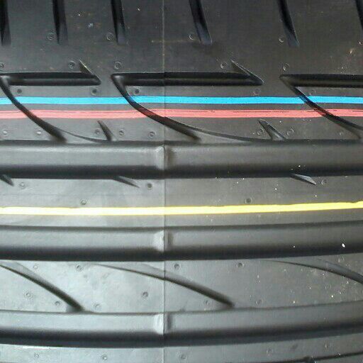 NEW RUNFLAT tyres. 225/50/17
