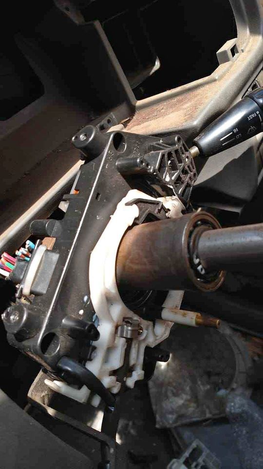 Suzuki Grand Vitara V6 combination switch - Private Seller Suzuki Grand Vitara V6 combination switch - Private Seller
