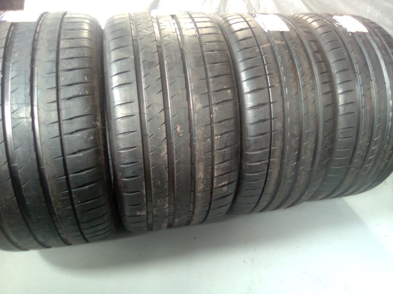 Tyres Michelin Brand New Pilot Sport 2 x 295/30.