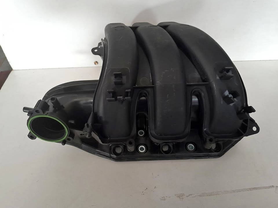 vw up 1.0 chy plastic intake manifold FOR SALE - Private Seller vw up 1.0 chy plastic intake manifold FOR SALE - Private Seller