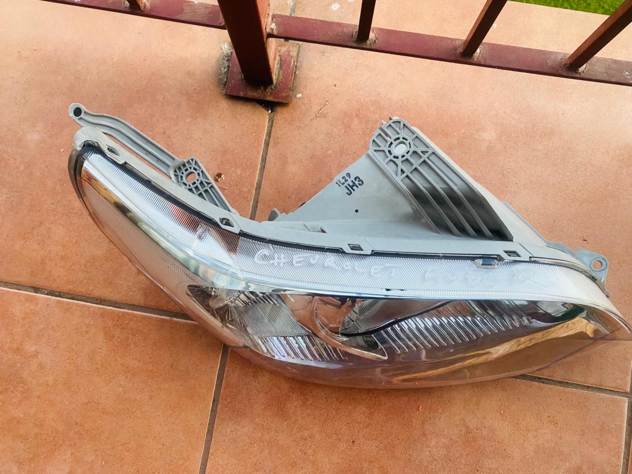 Chevrolet aveo right headlight for sale in good condition - Private Seller Chevrolet aveo right headlight for sale in good condition - Private Seller