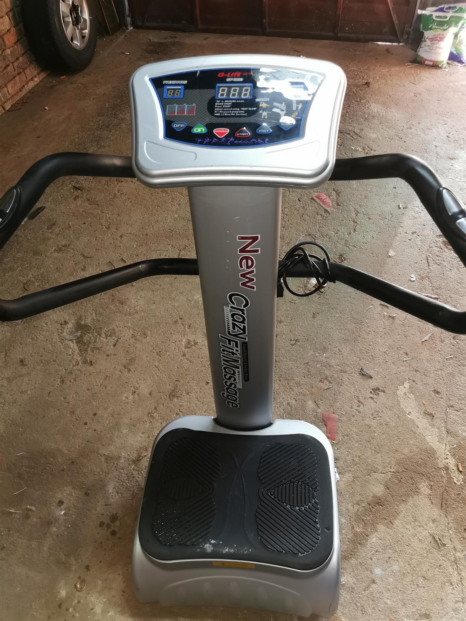 MUST GO!!! Crazy fit massage machine for sale in GREAT condition everything work